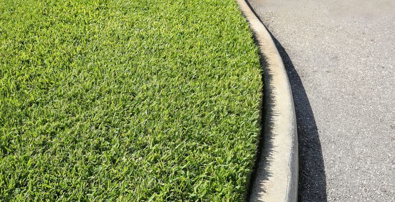 Get Professional Lawn Edging To Maintain Lawn Structure!